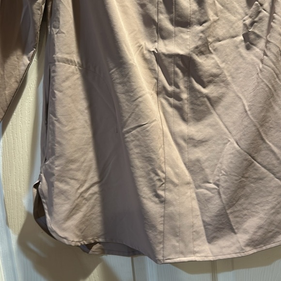 NWT! Duluth Trading Non Stop Woven Tunic Top Blouse Lilac Purple S - Picture 8 of 9